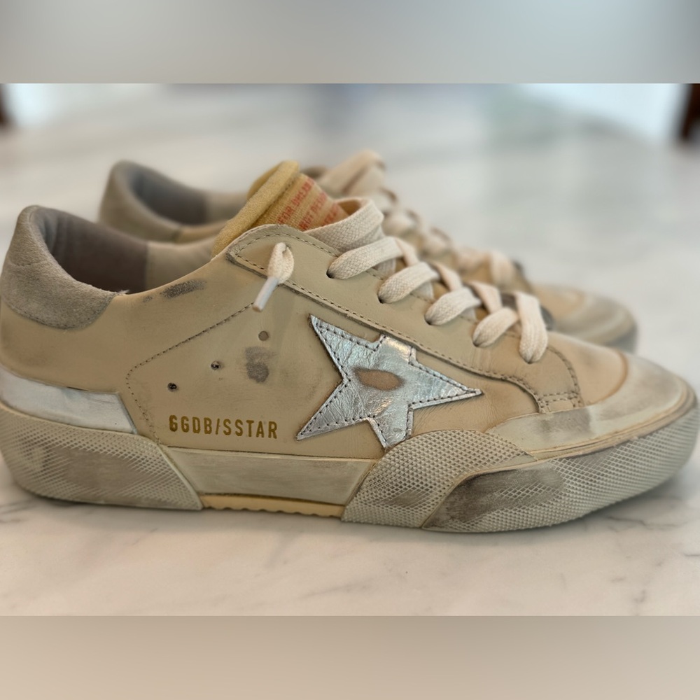 🔥 GOLDEN GOOSE PENSTAR SUPERSTAR Like NEW, W/Box 36 6 Neutral Silver Cute!! 🔥